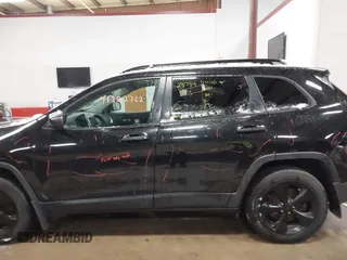 2017 Jeep Cherokee Altitude with VIN 1C4PJMAS4HW542682, listed as a IAAI auction lot 41292762 with 171,507 mi miles and . Bid and sale history available at DreamBid. Image 15.