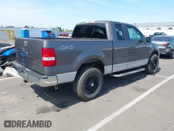 2005 Ford F-150 XLT with VIN 1FTPX14545KC86498, listed as a IAAI auction lot 42045892 with 253,760 mi miles. Bid and sale history available at carsss.com. Image 4.