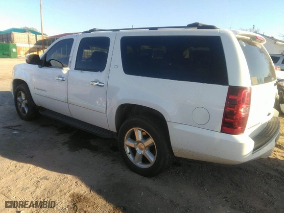 2007 Chevrolet Suburban LTZ with VIN 1GNFK16317J222022, listed as a IAAI auction lot 41879933 with 269,381 mi miles. Bid and sale history available at carsss.com. Image 3.
