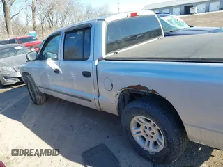 2001 Dodge Dakota Sport with VIN 1B7HL2AN51S310862, listed as a IAAI auction lot 41436565 with 152,425 mi miles. Bid and sale history available at carsss.com. Image 14.