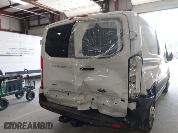 2024 Ford Transit z VIN 1FTYE2Y89RKB18494, wystawiony jako IAAI lot #42445260 z przebiegiem 19 070 mil mil oraz . Historia ofert i sprzedaży dostępna na DreamBid. Obrazek 6.