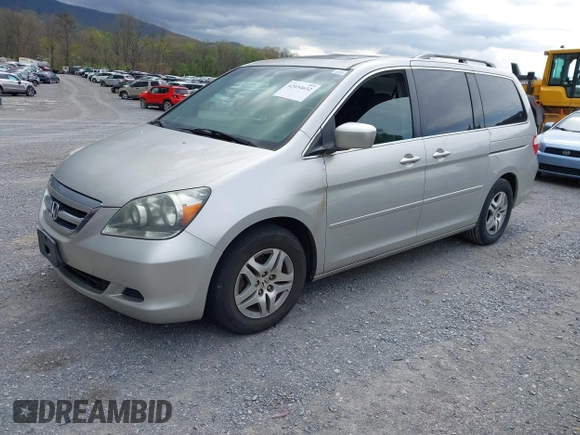 2005 Honda Odyssey EX-L with VIN 5FNRL38795B083325, listed as a IAAI auction lot 42034632 with 183,865 mi miles. Bid and sale history available at carsss.com. Image 2.