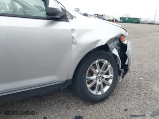 2011 Ford Edge SEL with VIN 2FMDK4JC1BBA91014, listed as a IAAI auction lot 41833499 with 200,150 mi miles. Bid and sale history available at carsss.com. Image 18.