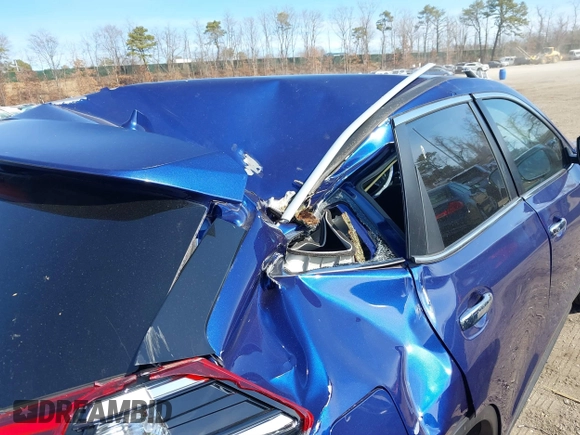 2017 Nissan Rogue SV with VIN 5N1AT2MV7HC872128, listed as a IAAI auction lot 41774393 with 67,187 mi miles. Bid and sale history available at carsss.com. Image 6.
