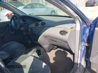 2002 Ford Focus SE with VIN 1FAFP34302W129809, listed as a IAAI auction lot 42083220 with 217,739 mi miles and . Bid and sale history available at carsss.com. Image 5.