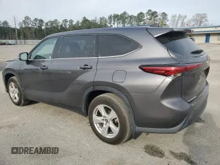 2022 Toyota Highlander LE z VIN 5TDBZRBHXNS566239, wystawiony jako Copart lot #49960015 z przebiegiem 47 997 mil mil oraz Szkoda całkowita • Salvage title. Historia ofert i sprzedaży dostępna na DreamBid. Obrazek 2.