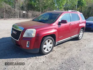 2010 GMC Terrain SLT-1 z VIN 2CTFLGEY9A6323338, wystawiony jako IAAI lot #42247553 z przebiegiem 181 110 mil mil oraz . Historia ofert i sprzedaży dostępna na DreamBid. Obrazek 2.