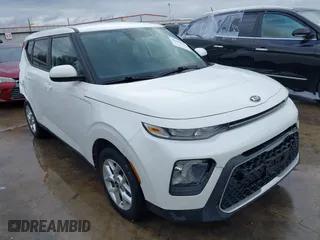 2021 Kia Soul LX with VIN KNDJ23AU7M7763311, listed as a IAAI auction lot 41444026 with 84,124 mi miles. Bid and sale history available at carsss.com. Image 1.