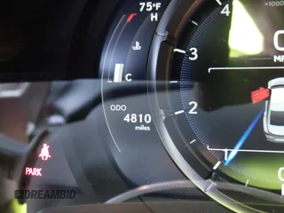 2024 Lexus IS 350 F Sport z VIN JTHGZ1B28R5080302, wystawiony jako IAAI lot #41646854 z przebiegiem 4 810 mil mil oraz . Historia ofert i sprzedaży dostępna na DreamBid. Obrazek 7.