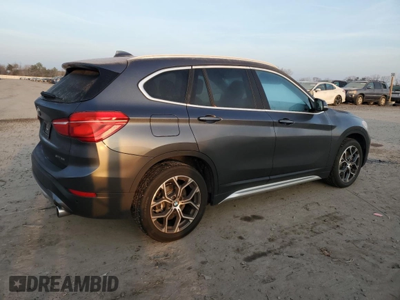2022 BMW X1 sDrive28i with VIN WBXJG7C05N5V08966, listed as a Copart auction lot 86360594 with 39,514 mi miles and Clean Title. Bid and sale history available at carsss.com. Image 3.