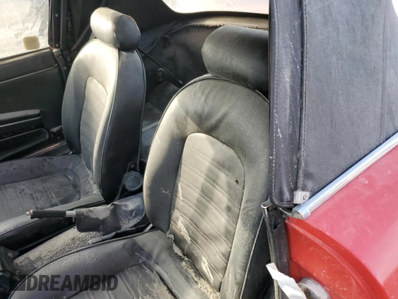 1984 Alfa Romeo Spider Veloce z VIN ZARBA5414E1020264, wystawiony jako Copart lot #75438954 z przebiegiem Nie podano mil oraz Nie do naprawy • Non repairable. Historia ofert i sprzedaży dostępna na DreamBid. Obrazek 10.