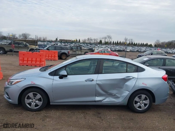 2018 Chevrolet Cruze LS with VIN 1G1BC5SM0J7189019, listed as a IAAI auction lot 41823897 with 133,565 mi miles. Bid and sale history available at carsss.com. Image 14.