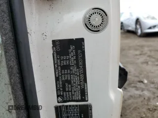 1988 BMW 3 Series z VIN WBABB1304J8271079, wystawiony jako Copart lot #87092254 z przebiegiem 119 119 mil mil oraz Szkoda całkowita • Salvage title. Historia ofert i sprzedaży dostępna na DreamBid. Obrazek 12.