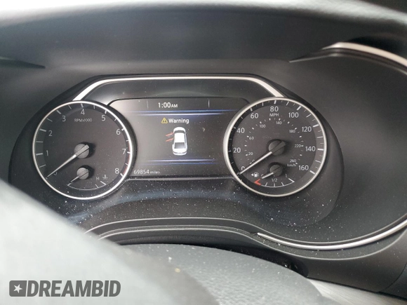 2017 Nissan Maxima S with VIN 1N4AA6AP4HC424152, listed as a Copart auction lot 56004285 with 69,854 mi miles and Salvage title. Bid and sale history available at DreamBid. Image 9.