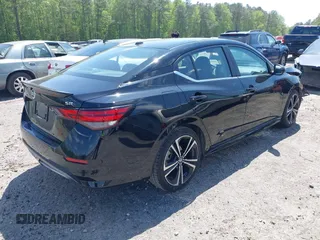 2021 Nissan Sentra SR with VIN 3N1AB8DVXMY238486, listed as a IAAI auction lot 42042979 with 94,550 mi miles and . Bid and sale history available at DreamBid. Image 4.