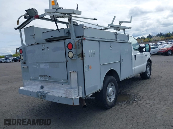 2006 Ford F-350 with VIN 1FDSF305X6EB15264, listed as a IAAI auction lot 42009579 with 97,945 mi miles and . Bid and sale history available at DreamBid. Image 4.