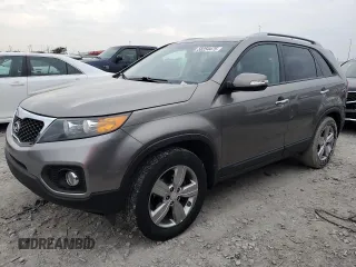 2013 Kia Sorento EX with VIN 5XYKU3A68DG399659, listed as a Copart auction lot 58254475 with 178,513 mi miles and Salvage title. Bid and sale history available at DreamBid. Image 1.