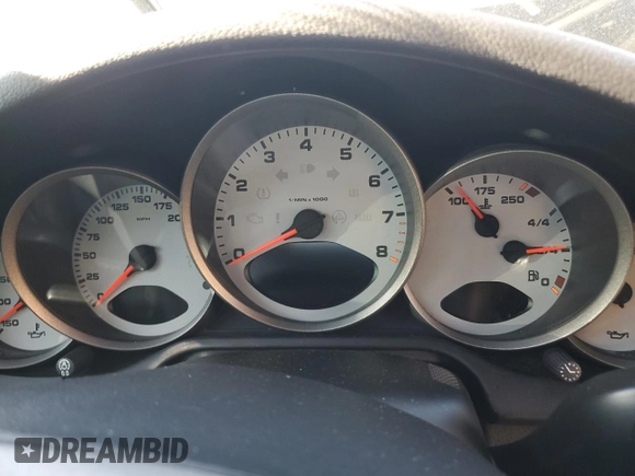 2008 Porsche 911 Carrera S z VIN WP0CB29998S776812, wystawiony jako Copart lot #86967074 z przebiegiem Nie podano mil oraz Szkoda całkowita • Salvage title. Historia ofert i sprzedaży dostępna na DreamBid. Obrazek 9.