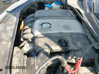 2008 Volkswagen Jetta SE with VIN 3VWRZ71K18M177300, listed as a IAAI auction lot 43125163 with 183,666 mi miles and . Bid and sale history available at DreamBid. Image 19.