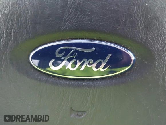 2002 Ford Escape with VIN 1FMCU02162KC27753, listed as a IAAI auction lot 41663420 with 187,823 mi miles and . Bid and sale history available at DreamBid. Image 6.