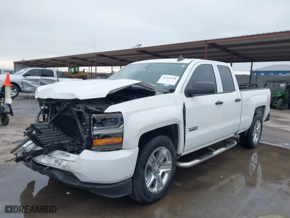 2018 Chevrolet Silverado 1500 Custom with VIN 1GCRCPEC8JZ238766, listed as a IAAI auction lot 41424928 with 62,411 mi miles. Bid and sale history available at carsss.com. Image 20.