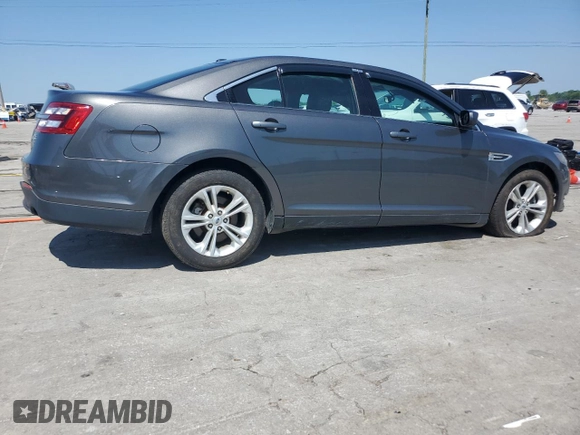 2015 Ford Taurus SEL z VIN 1FAHP2E83FG125234, wystawiony jako Copart lot #54404745 z przebiegiem 107 311 mil mil oraz Szkody całkowita. Historia ofert i sprzedaży dostępna na DreamBid. Obrazek 3.