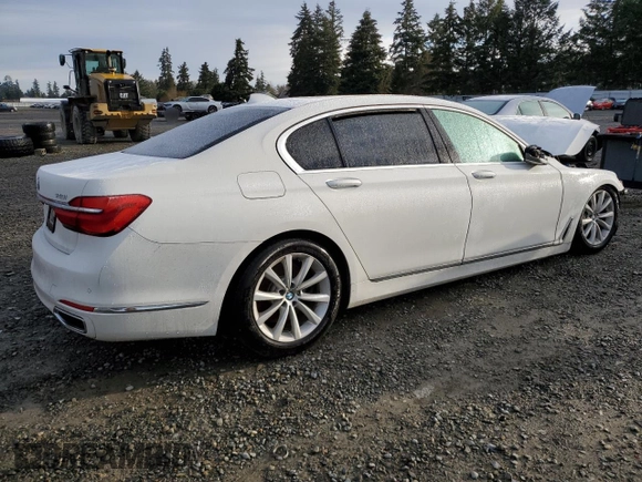 2018 BMW 7 Series 740i with VIN WBA7E2C54JG742779, listed as a Copart auction lot 49012365 with 0 mi miles and Clean Title. Bid and sale history available at carsss.com. Image 3.