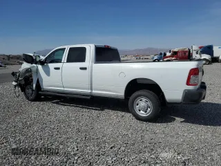 2024 Ram 2500 Tradesman with VIN 3C6UR5HL5RG154352, listed as a Copart auction lot 52345645 with 43,112 mi miles and Clean Title. Bid and sale history available at carsss.com. Image 2.