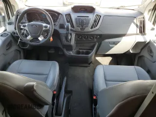 2019 Ford Transit z VIN 1FTYR2YM1KKB82892, wystawiony jako Copart lot #44208064 z przebiegiem 45 512 mil mil oraz Czysty tytuł • Clean title. Historia ofert i sprzedaży dostępna na DreamBid. Obrazek 8.