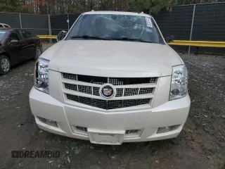 2013 Cadillac Escalade Premium with VIN 1GYS4CEF6DR118500, listed as a Copart auction lot 82237474 with 123,788 mi miles and Salvage Title. Bid and sale history available at carsss.com. Image 5.