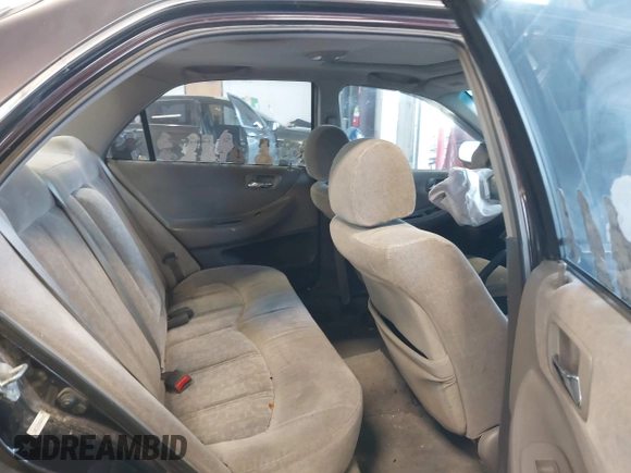 1999 Honda Accord EX z VIN 1HGCG5658XA034945, wystawiony jako IAAI lot #41687146 z przebiegiem 234 497 mil mil oraz . Historia ofert i sprzedaży dostępna na DreamBid. Obrazek 8.