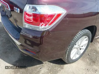 2011 Toyota Highlander Hybrid Limited with VIN JTEDC3EH4B2003768, listed as a IAAI auction lot 41765885 with 169,289 mi miles. Bid and sale history available at carsss.com. Image 20.