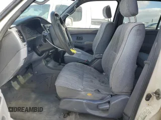 1998 Toyota 4Runner SR5 z VIN JT3GN86R6W0058695, wystawiony jako Copart lot #56430765 z przebiegiem 310 244 mil mil oraz Czysty tytuł • Clean title. Historia ofert i sprzedaży dostępna na DreamBid. Obrazek 7.
