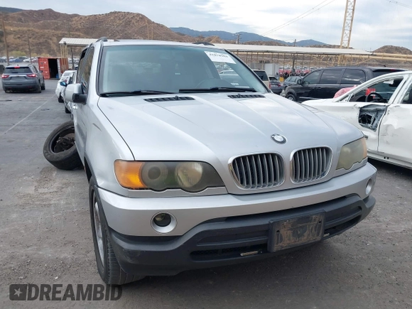 2001 BMW X5 4.4i with VIN WBAFB33541LH20155, listed as a IAAI auction lot 41078904 with 172,762 mi miles. Bid and sale history available at carsss.com. Image 12.