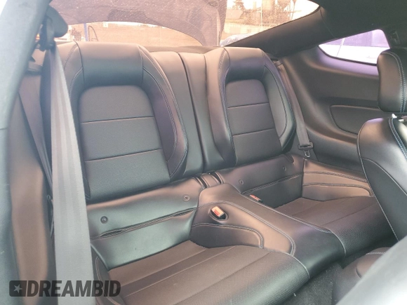2019 Ford Mustang GT z VIN 1FA6P8CFXK5189739, wystawiony jako Copart lot #55948765 z przebiegiem 85 267 mil mil oraz Szkody całkowita. Historia ofert i sprzedaży dostępna na DreamBid. Obrazek 10.