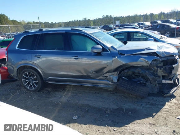2016 Volvo XC90 T6 Momentum with VIN YV4A22PK9G1040905, listed as a IAAI auction lot 41864439 with 132,550 mi miles. Bid and sale history available at carsss.com. Image 13.