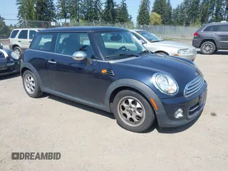 2013 MINI Cooper Hardtop with VIN WMWSU3C56DT679117, listed as a IAAI auction lot 42105896 with 75,523 mi miles. Bid and sale history available at carsss.com. Image 1.