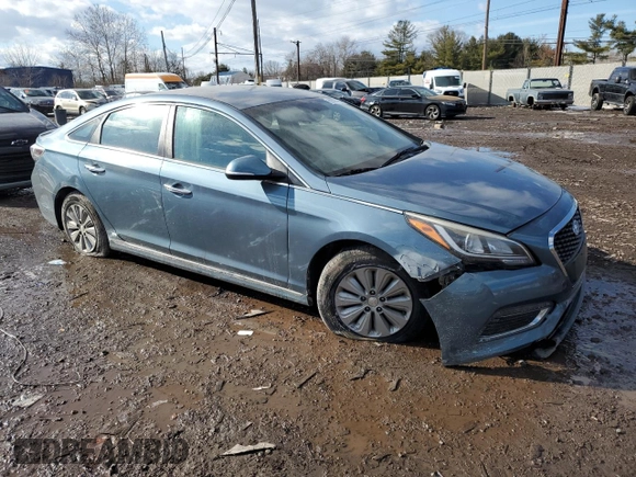 2016 Hyundai Sonata Hybrid SE with VIN KMHE24L19GA016614, listed as a Copart auction lot 89388265 with 136,028 mi miles and Salvage Title. Bid and sale history available at carsss.com. Image 4.