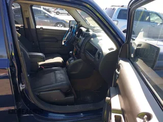 2016 Jeep Patriot Sport z VIN 1C4NJPBA3GD678553, wystawiony jako IAAI lot #42339973 z przebiegiem 271 126 mil mil oraz . Historia ofert i sprzedaży dostępna na DreamBid. Obrazek 5.