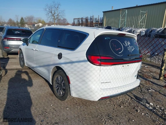 2023 Chrysler Pacifica Hybrid Touring L with VIN 2C4RC1L74PR562240, listed as a IAAI auction lot 42060669 with 45,882 mi miles. Bid and sale history available at carsss.com. Image 3.