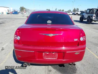 2008 Chrysler 300 Touring with VIN 2C3LA53G08H225028, listed as a IAAI auction lot 41797476 with 94,404 mi miles and . Bid and sale history available at carsss.com. Image 15.