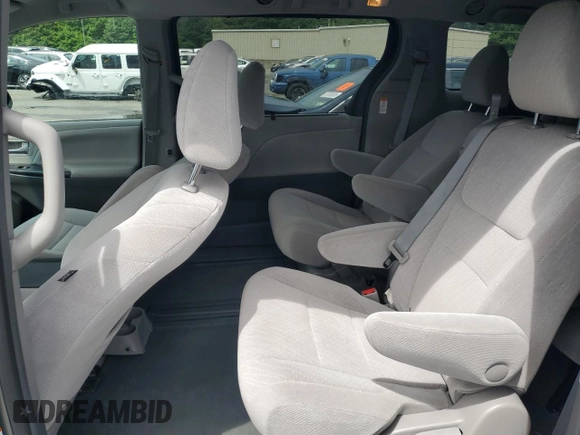 2016 Toyota Sienna LE AAS with VIN 5TDKK3DC6GS765794, listed as a Copart auction lot 62450375 with 90,670 mi miles and Salvage title. Bid and sale history available at DreamBid. Image 11.