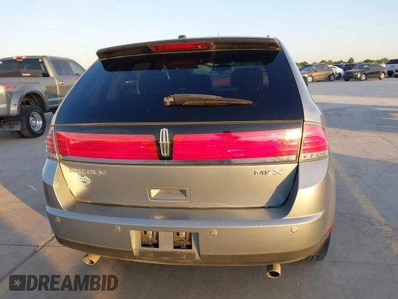 2007 Lincoln MKX with VIN 2LMDU68C27BJ33584, listed as a IAAI auction lot 41962338 with 86,340 mi miles and . Bid and sale history available at DreamBid. Image 17.
