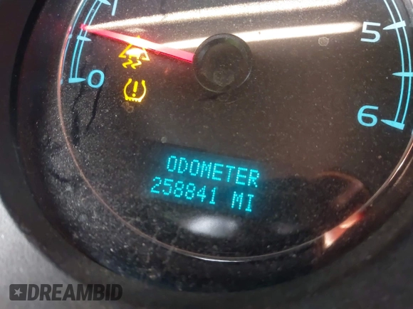 2008 GMC Yukon Denali с VIN 1GKFK63878J102480, выставлен на аукционе IAAI как лот 42410257 с пробегом 258 841 миль миль и . История ставок и продаж доступна на DreamBid. Изображение 7.