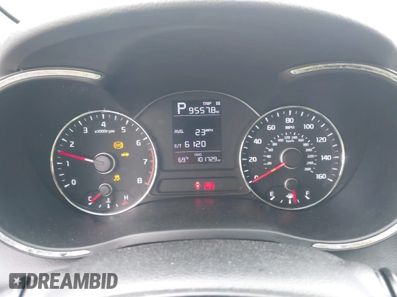 2018 Kia Forte LX with VIN 3KPFK4A78JE243751, listed as a IAAI auction lot 41907111 with 101,729 mi miles. Bid and sale history available at carsss.com. Image 7.