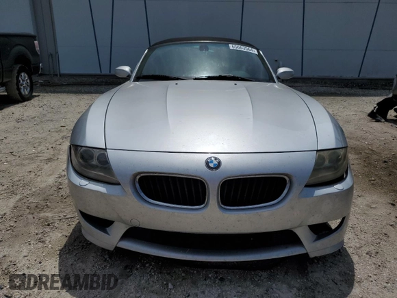 2007 BMW Z4 M z VIN 5UMBT93577LY53284, wystawiony jako Copart lot #65603564 z przebiegiem 81 650 mil mil oraz Czysty tytuł • Clean title. Historia ofert i sprzedaży dostępna na DreamBid. Obrazek 5.