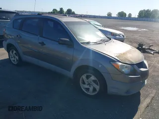 2003 Pontiac Vibe z VIN 5Y2SL62813Z404110, wystawiony jako IAAI lot #42300385 z przebiegiem 247 657 mil mil oraz . Historia ofert i sprzedaży dostępna na DreamBid. Obrazek 1.