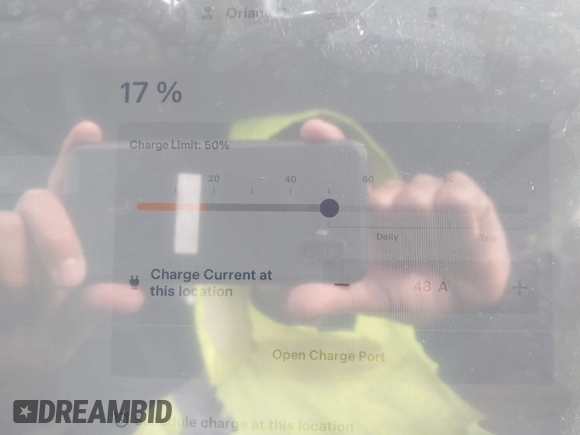 2025 Tesla Model 3 Long Range z VIN 5YJ3E1EB4SF874936, wystawiony jako IAAI lot #41157464 z przebiegiem 5331 mil mil oraz . Historia ofert i sprzedaży dostępna na DreamBid. Obrazek 14.