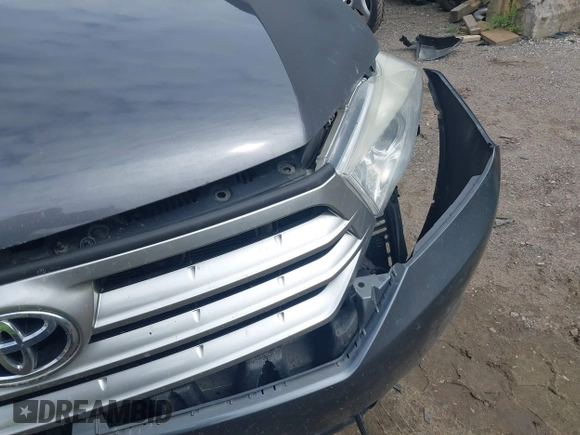2013 Toyota Highlander Limited z VIN 5TDDK3EH0DS221967, wystawiony jako IAAI lot #42306472 z przebiegiem 198 316 mil mil oraz . Historia ofert i sprzedaży dostępna na DreamBid. Obrazek 12.