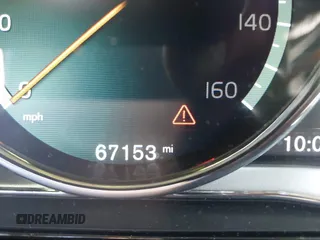 2018 Volvo S60 Inscription z VIN LYV402HK9JB167612, wystawiony jako IAAI lot #42076803 z przebiegiem 67 153 mil mil oraz . Historia ofert i sprzedaży dostępna na DreamBid. Obrazek 16.